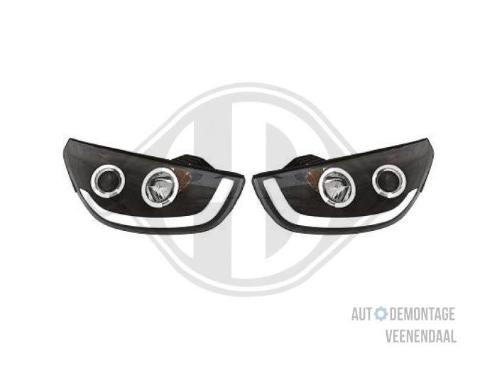 Koplampset links + rechts van een Hyundai IX35, Auto-onderdelen, -, -, Nieuw, Ophalen of Verzenden
