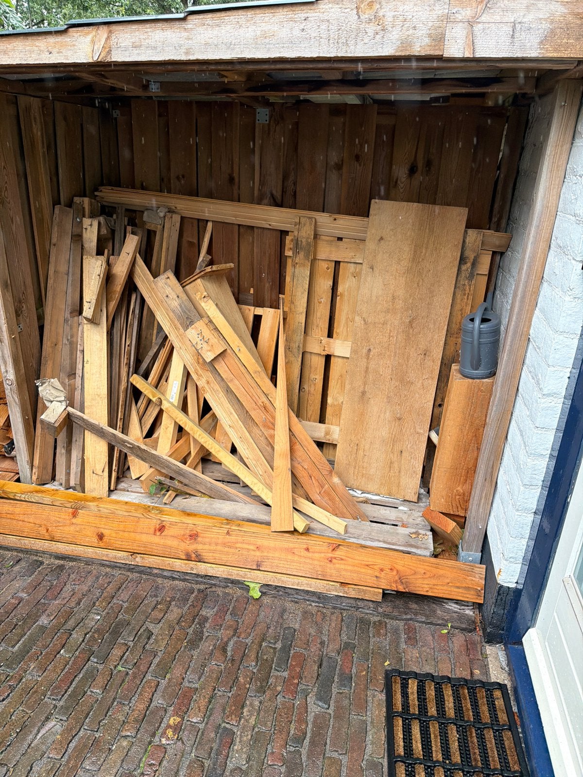 Gratis af te halen: Eiken, Douglas en overig hout (ca. 1 kuu, Doe-het-zelf en Verbouw, Ophalen, Gebruikt, Eiken, Overige typen