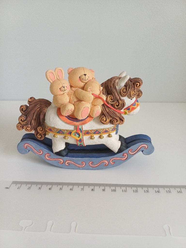 Forever Friends Limited Edition Beeldje Schommelpaard, Verzamelen, Beren en Cherished Teddies, Verzenden, Zo goed als nieuw, Beeldje
