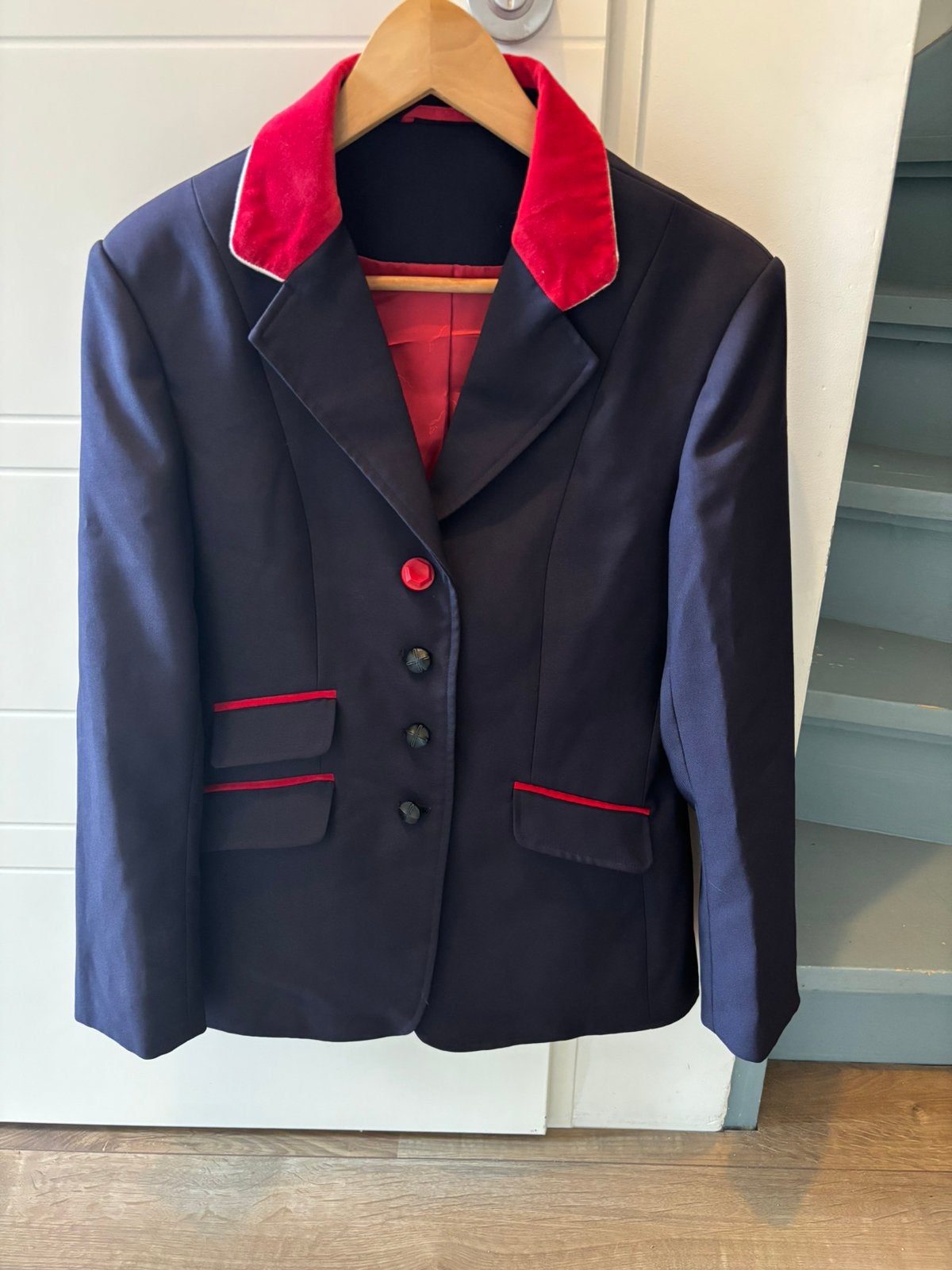 Shires wedstrijdjasje / rijjas blauw rood maat 40, Dressuur, Ophalen of Verzenden, Zo goed als nieuw, Dames