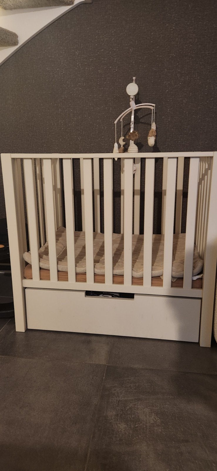 Witte babybox met verstelbare bodem, Kinderen en Baby's, Ophalen, Gebruikt, Rechthoekig, In hoogte verstelbaar