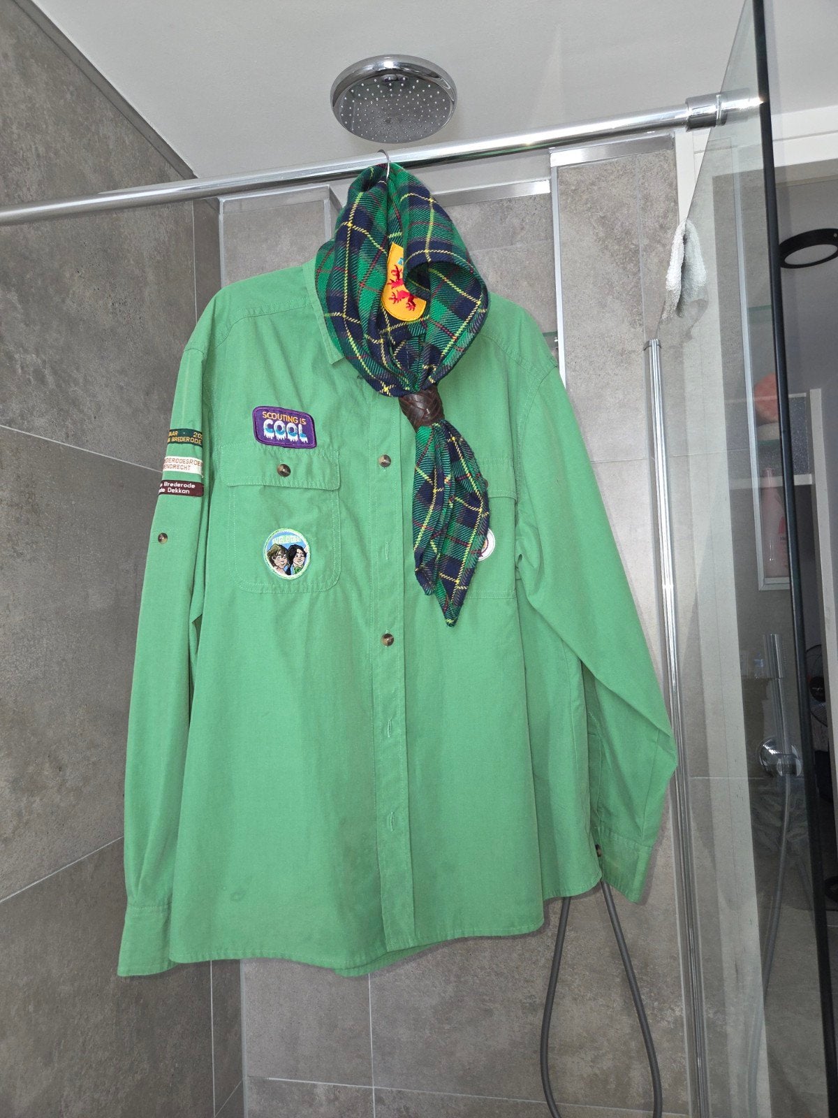 Scouting uniform overhemd met sjaal - Groen, Verzamelen, Ophalen of Verzenden, Gebruikt, Kleding