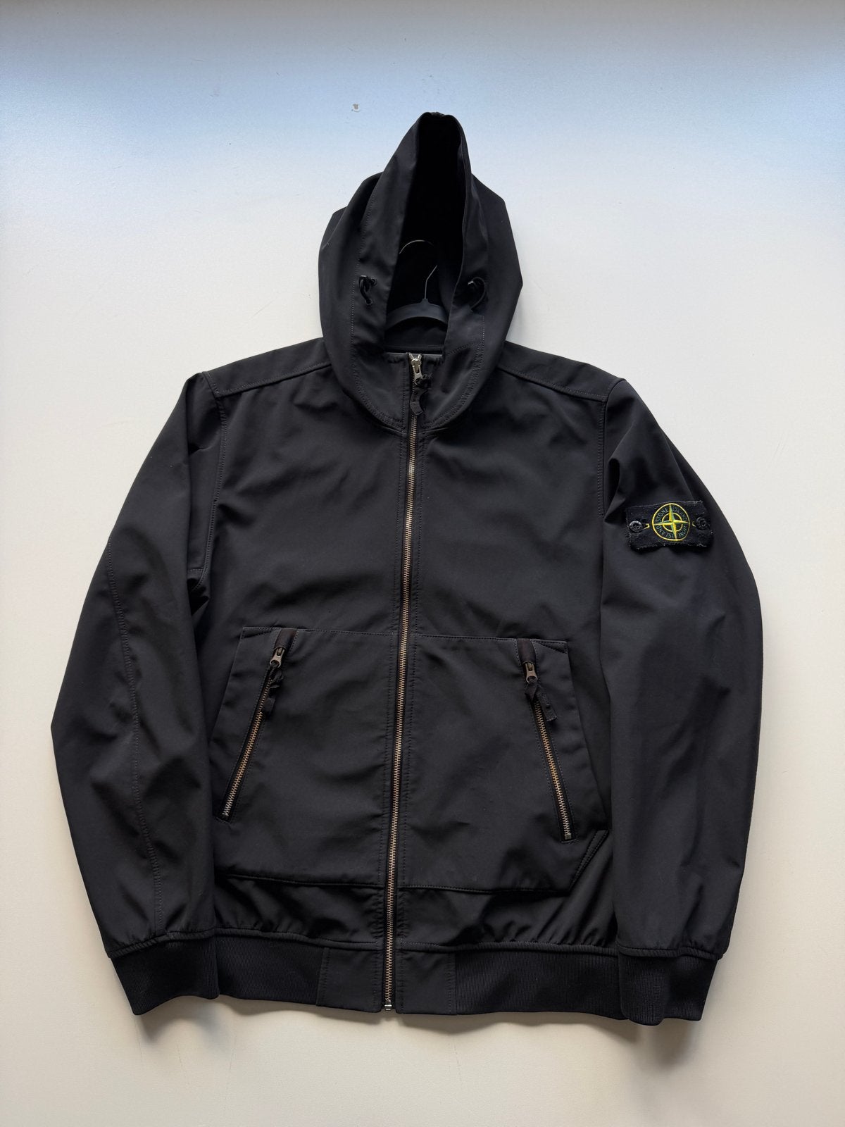 Stone Island Soft Shell-R e.dye Technology Jas Zwart Maat L, Kleding | Heren, Ophalen of Verzenden, Zo goed als nieuw, Maat 52/54 (L)