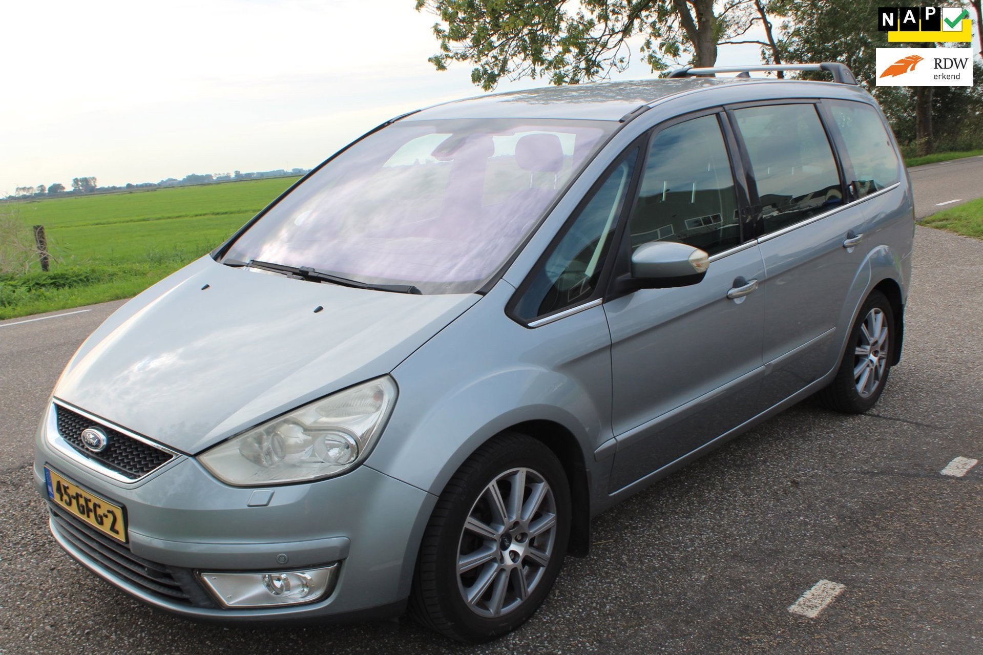 Ford Galaxy 2.0 TDCi Ghia // 7-PERS //, Auto's, Stof, Zwart, Verwarmde buitenspiegels, 7 stoelen