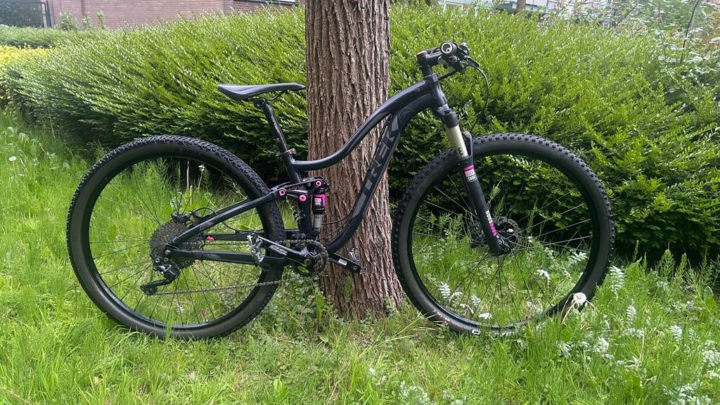Trek Lush SL 29” Fully MTB, Ophalen, Fully, Zo goed als nieuw, Schijfrem