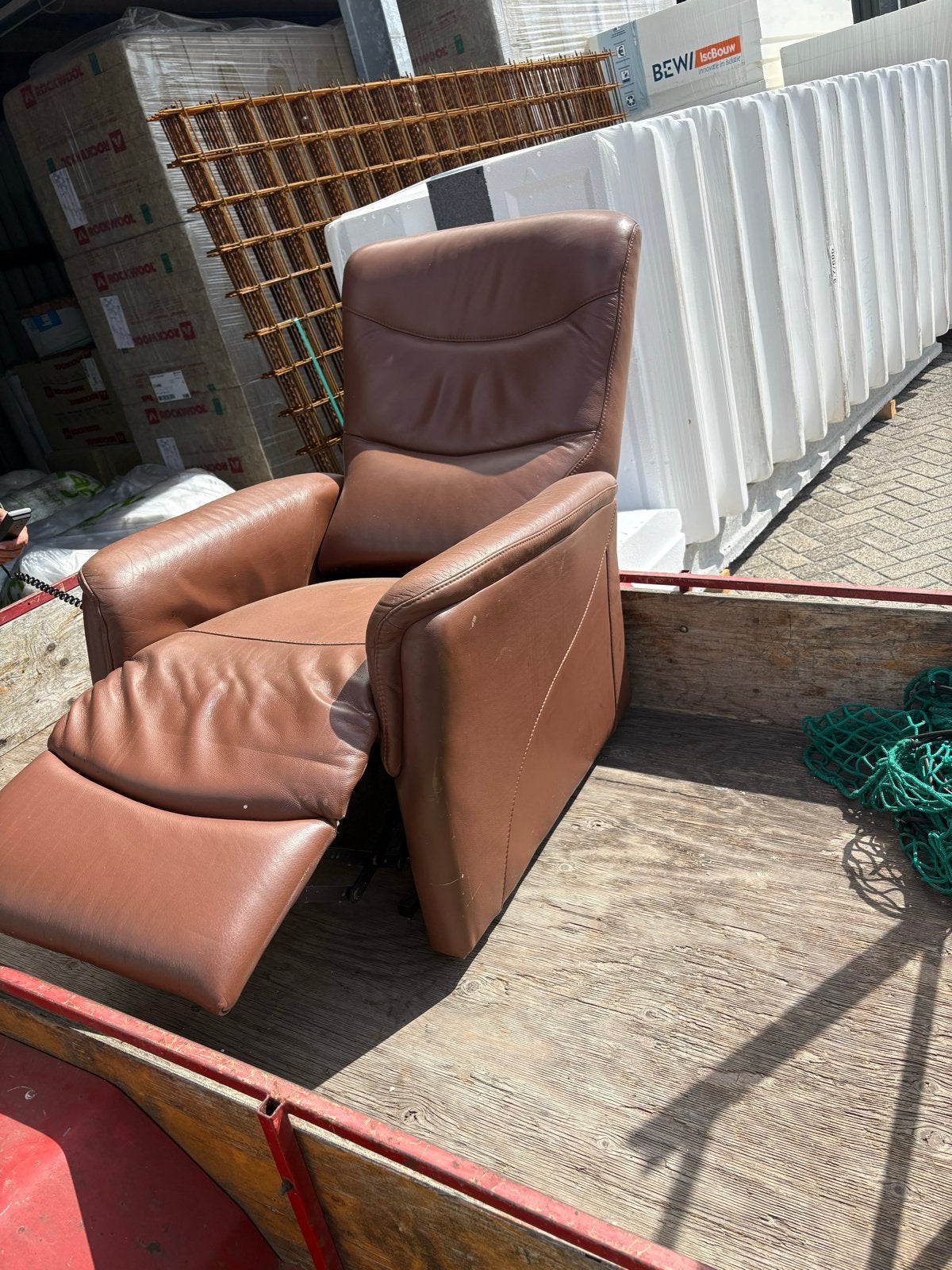 Bruine leren relaxfauteuil met lichte gebruikerssporen, Huis en Inrichting, Ophalen, Gebruikt, Leer, 75 tot 100 cm