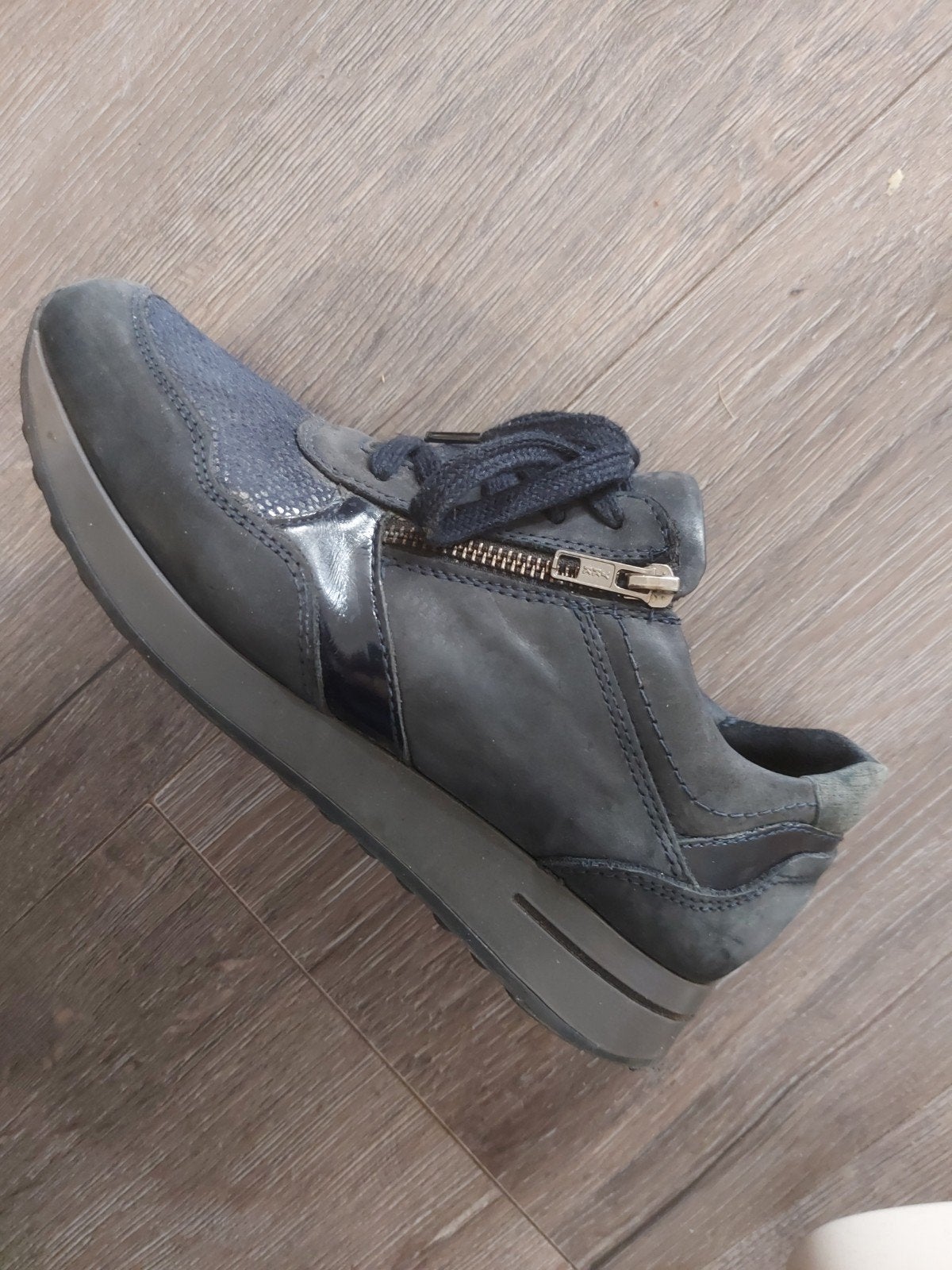 Mooie zo goed als nieuwe schoenen van het merk Medicus, Medicus, Blauw, Ophalen of Verzenden, Sneakers of Gympen