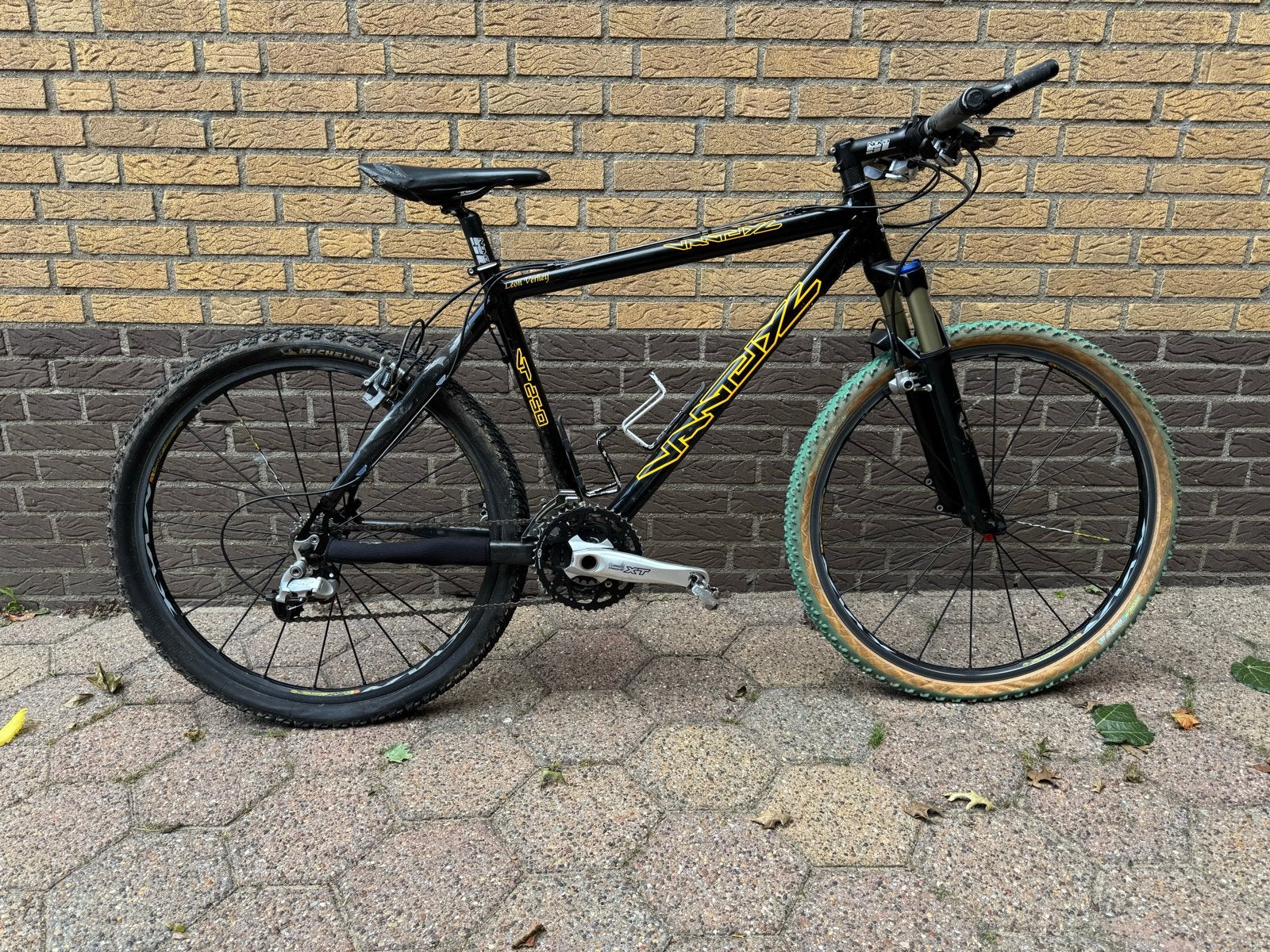 Van Tuyl VT250 Carbon / XT / Magura HS33 / Mavic Crossmax, Gebruikt, Hardtail, 53 tot 57 cm, Ophalen