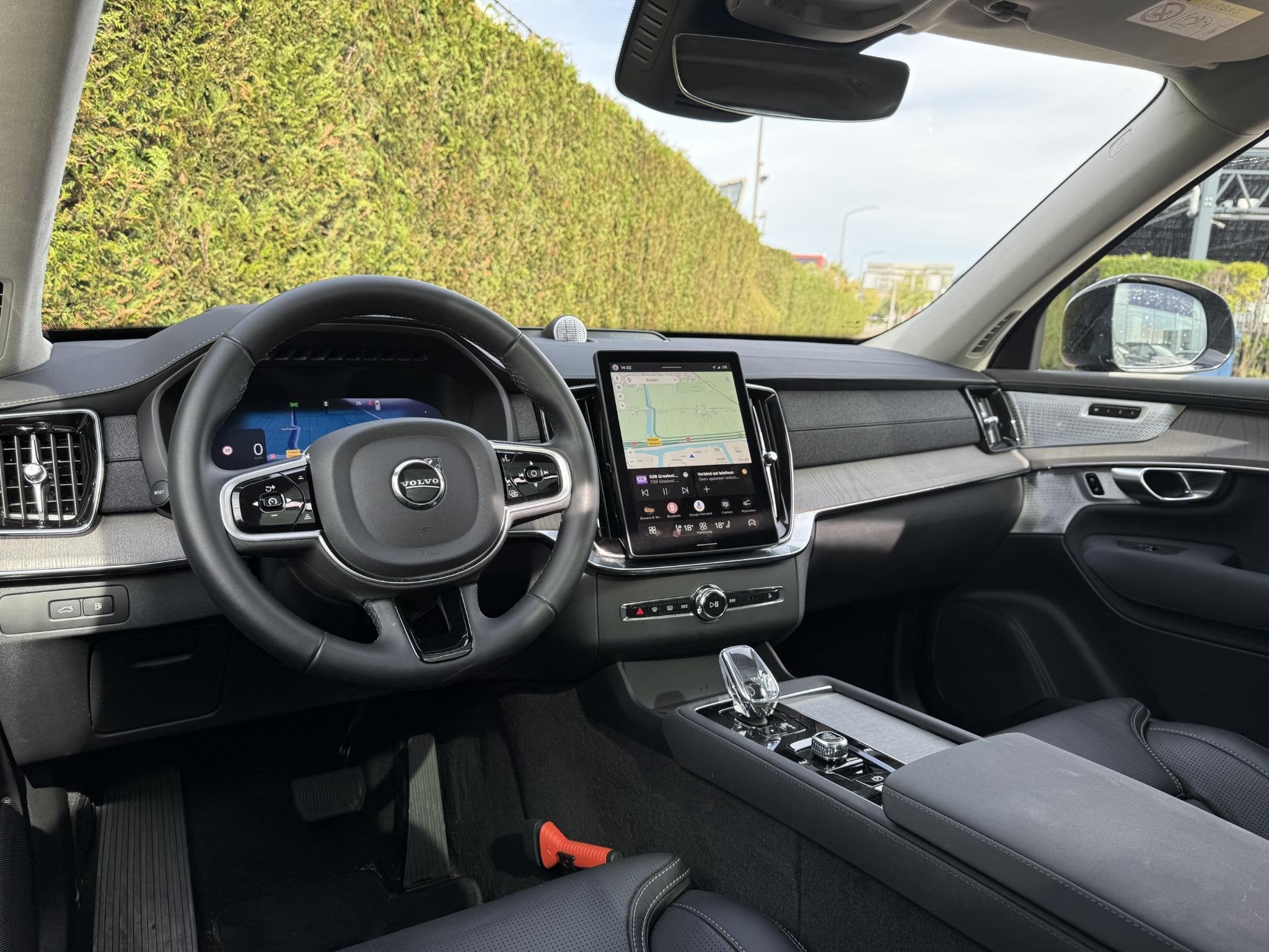 Volvo XC90 T8 Plug-in hybrid AWD Ultra Dark, Auto's, Gebruikt, Euro 6, 4 cilinders, Hybride Elektrisch/Benzine
