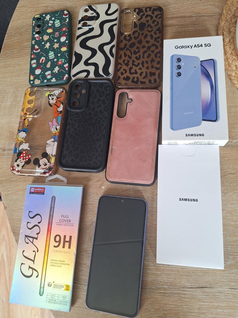Samsung Galaxy A54 5G 128GB met 7 hoesjes en screenprotector, Telecommunicatie, Mobiele telefoons | Samsung, Overige kleuren, Touchscreen