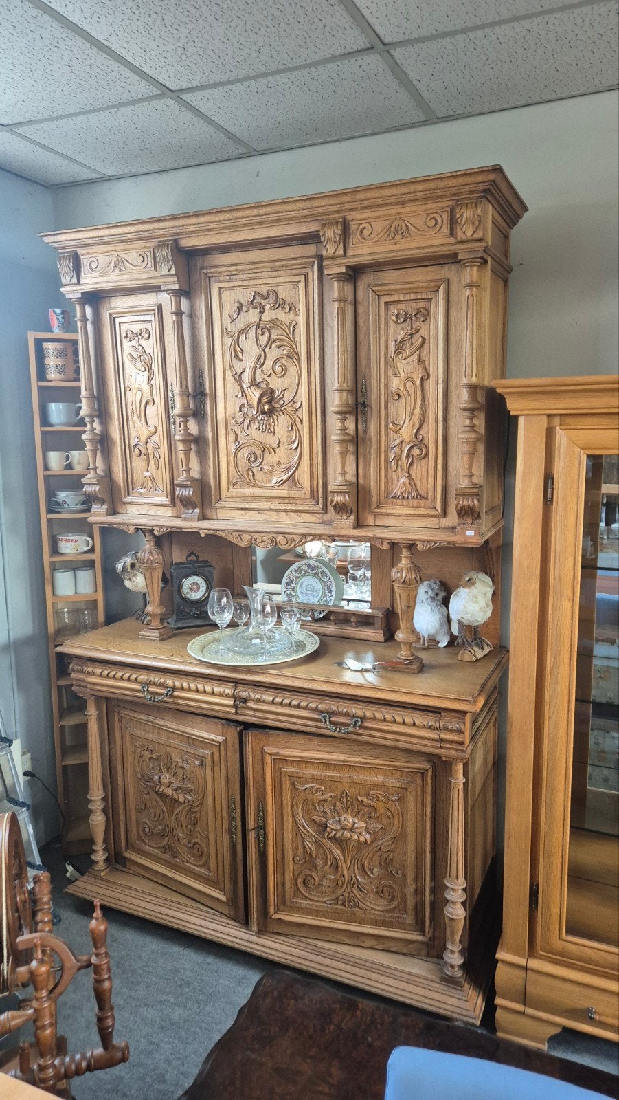 Antiek  Dressoir met Rijkelijk Snijwerk, Antiek en Kunst, Ophalen