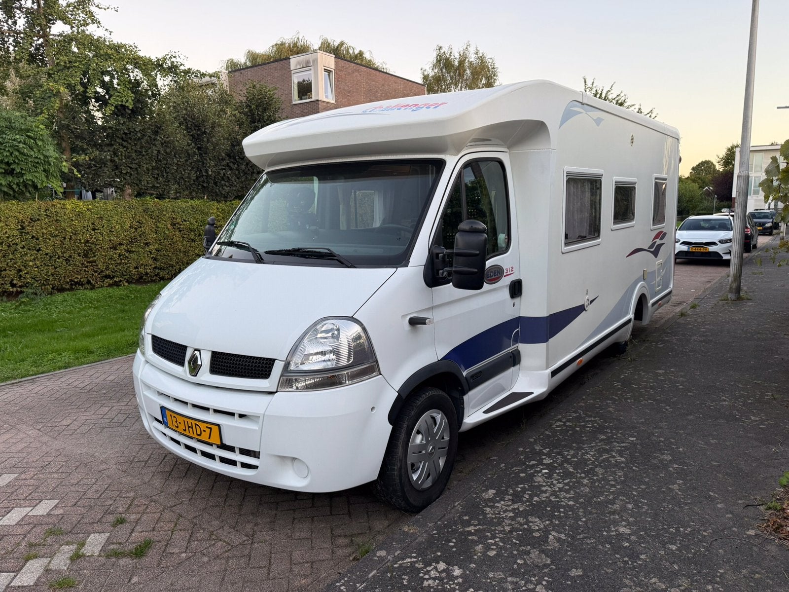 Zeer nette camper Challenger Eden 312, Overige merken, Particulier, Half-integraal, Tot en met 4