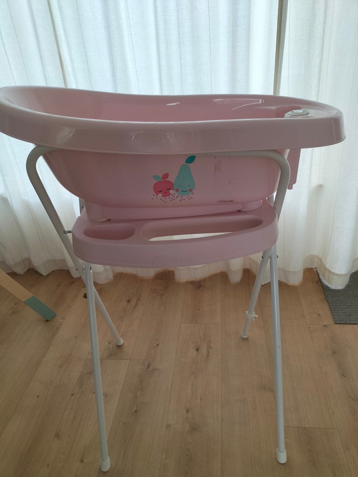 Bébé-jou babybadje met standaard en thermometer, Ophalen, Gebruikt, Badje, Bébé-jou