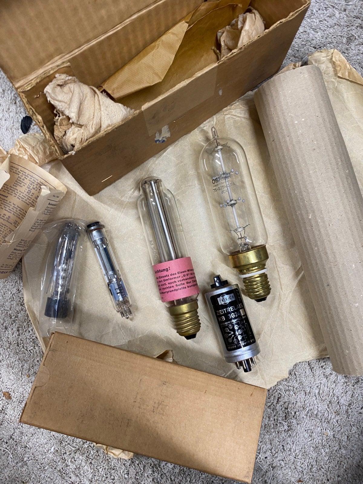 Oude lampen en een tijdrelais, Ophalen of Verzenden