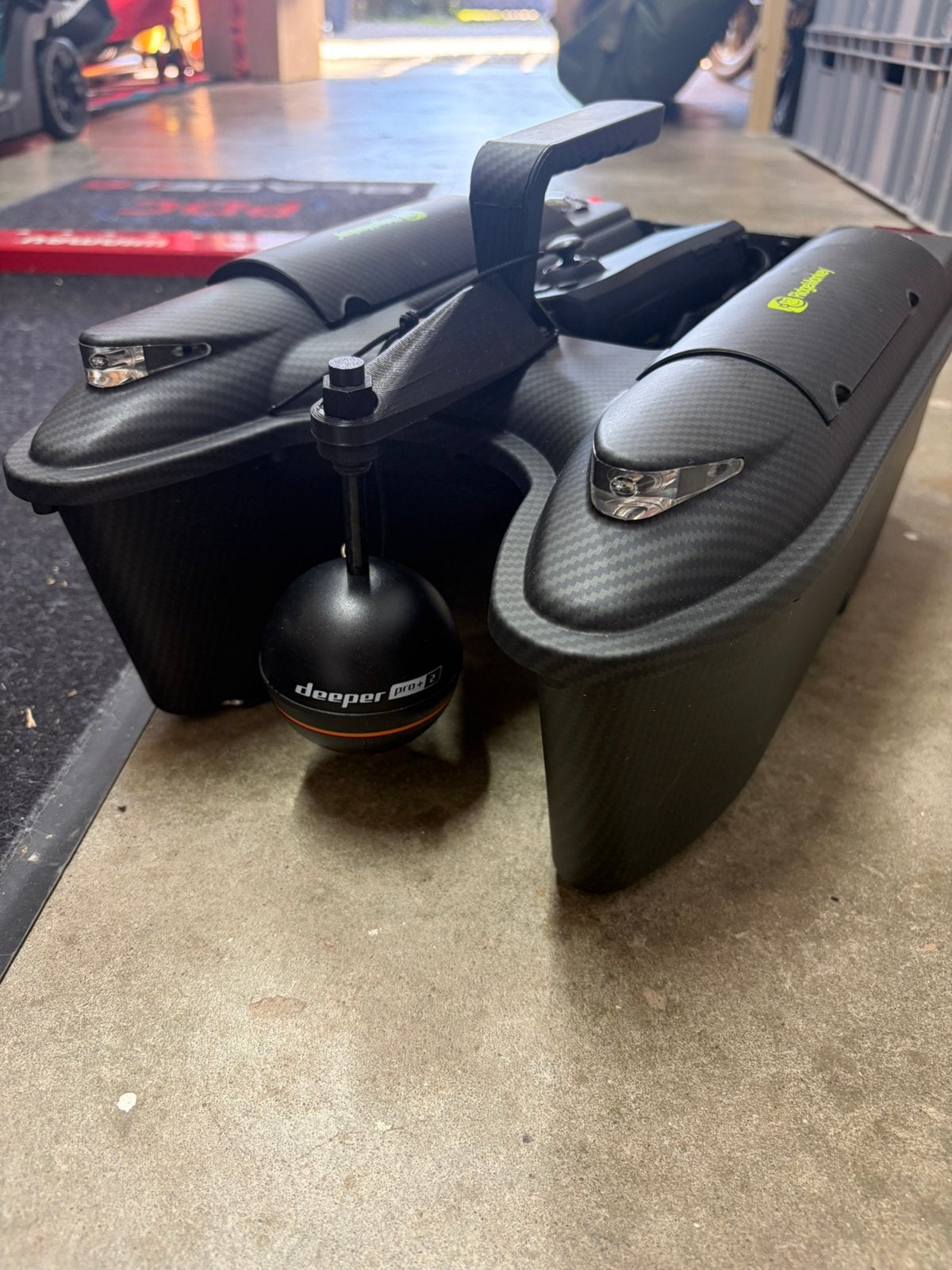 Ridgemonkey Hunter 750 + Deeper pro+ 2 voerboot, Watersport en Boten, Hengelsport | Karpervissen, Ophalen, Zo goed als nieuw, Overige typen