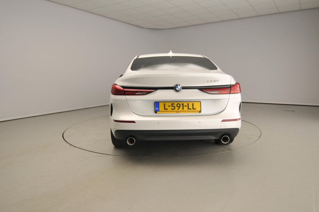 BMW 2 Serie Gran Coupé 220i | LED | Navigatie | Sportstoele, Auto's, BMW, Gebruikt, Euro 6, 4 cilinders, Leder en Stof