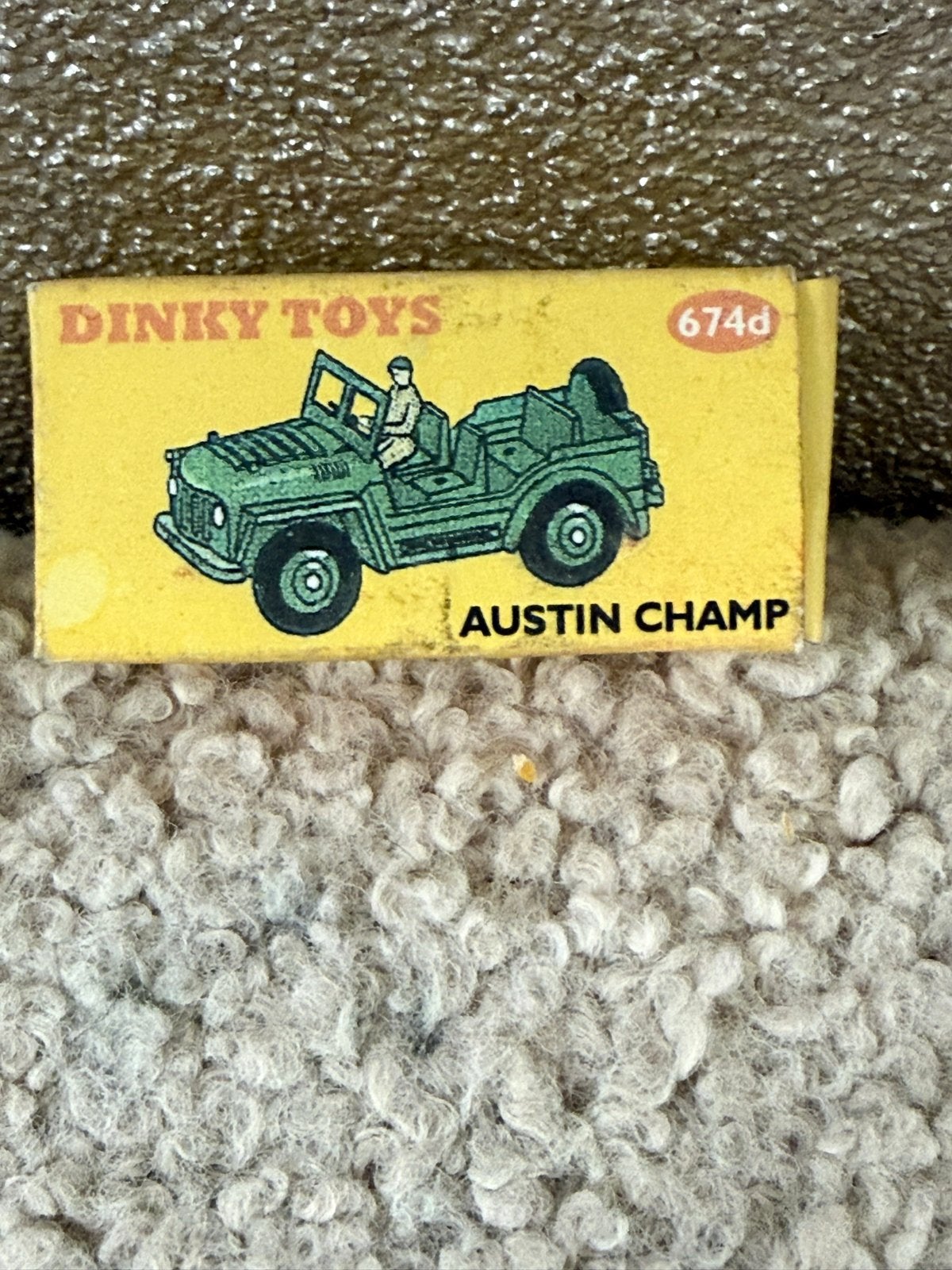 Dinky Toys Austin Champ 674d met doosje, Ophalen of Verzenden, Gebruikt