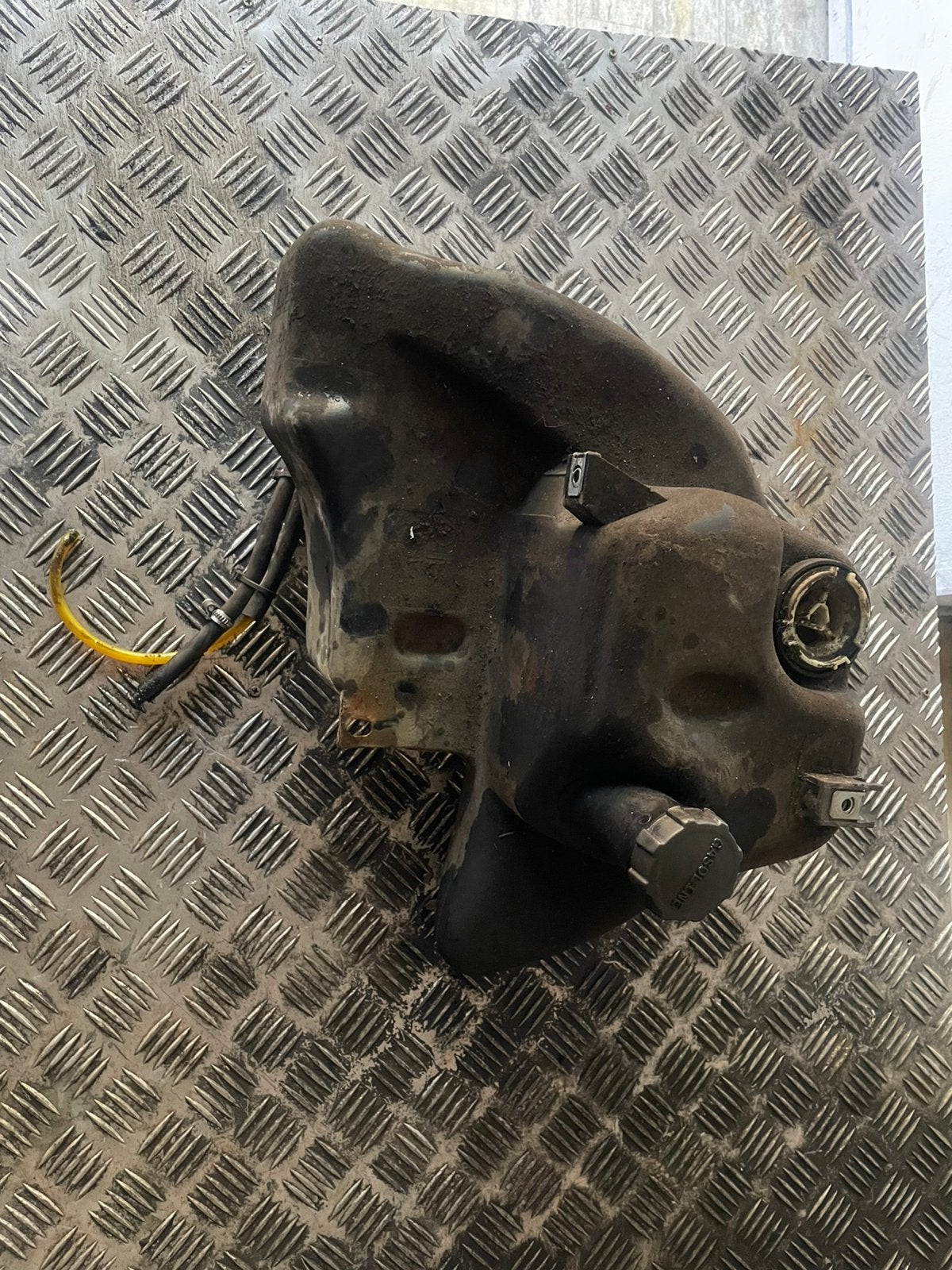piaggio skipper lx 125cc benzine tank, Ophalen