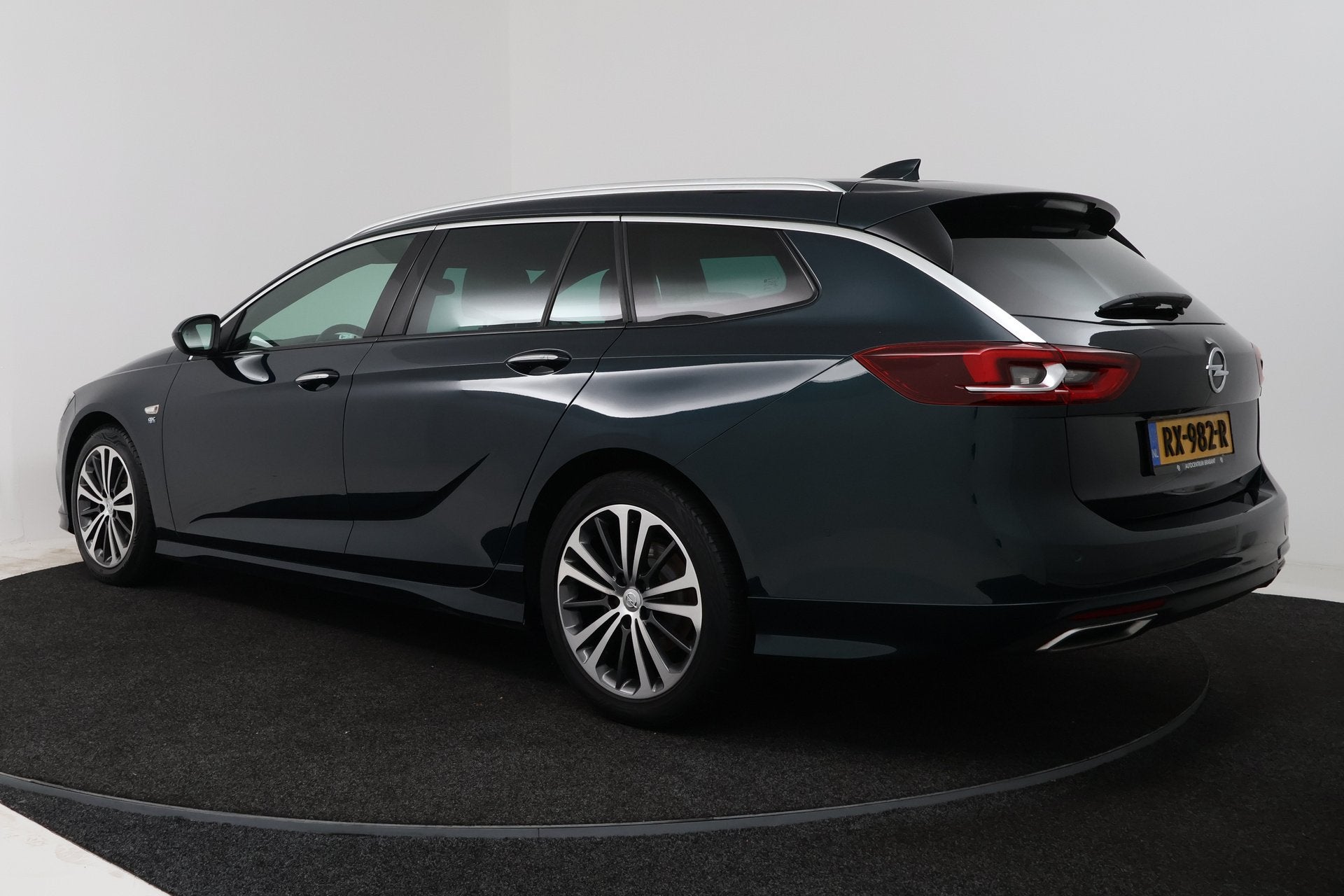 Opel Insignia Sports Tourer 1.5 Turbo Business Executive (TR, Auto's, Opel, Voorwielaandrijving, 730 kg, Gebruikt, 4 cilinders