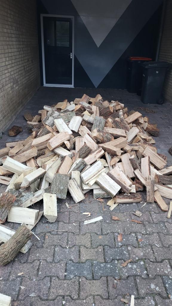 Brandhout kachelhout haardhout gratis bezorgd, 6 m³ of meer, Ophalen of Verzenden, Blokken