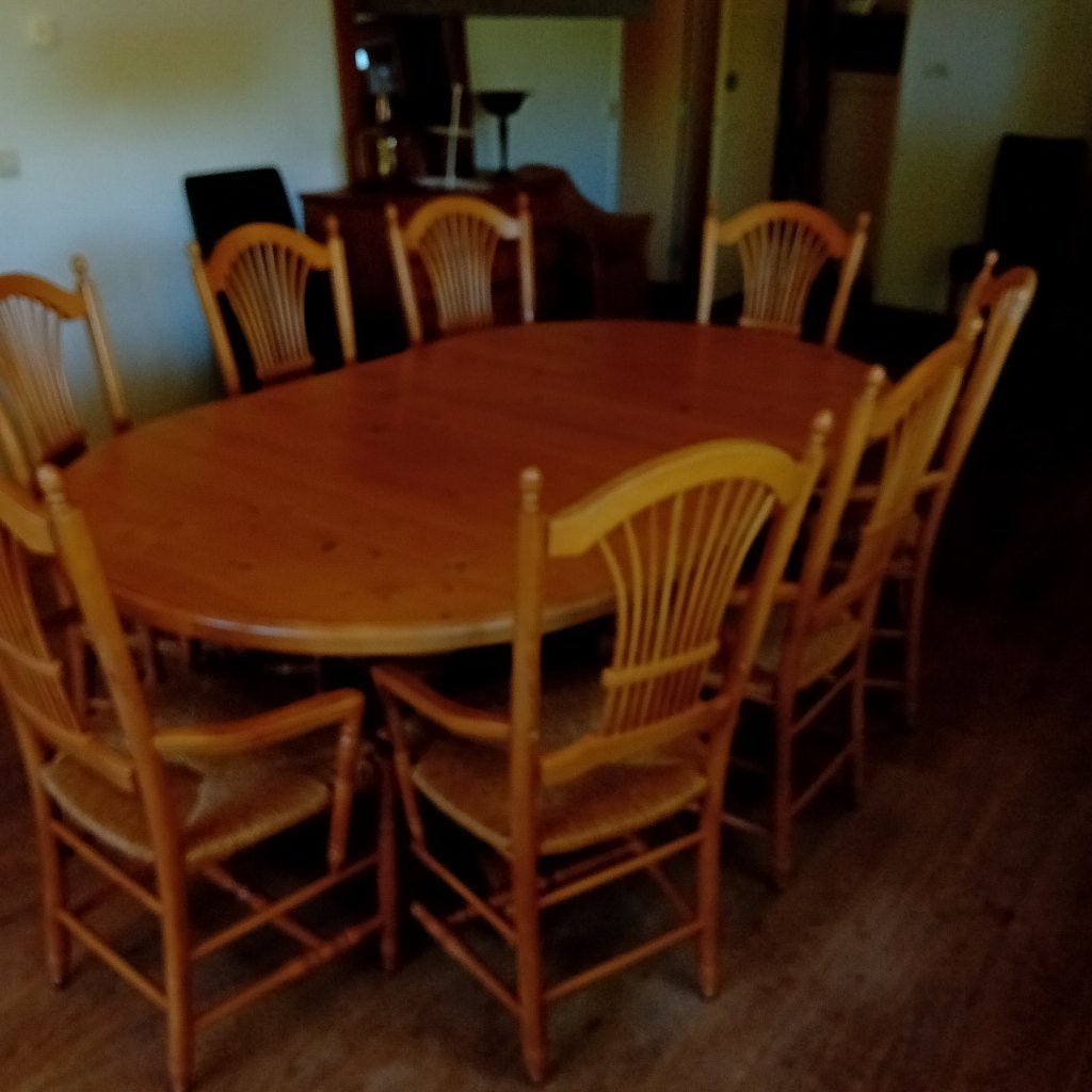 Te koop: ovale grenen eettafel met stoelen, Ophalen, Gebruikt, 100 tot 150 cm, Landelijk