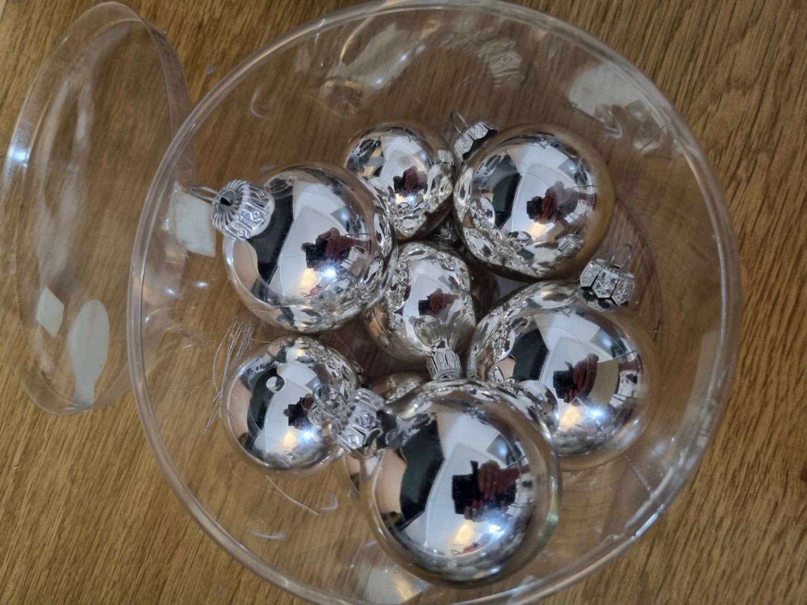 Doosje met zilveren kerstballen, Ophalen of Verzenden