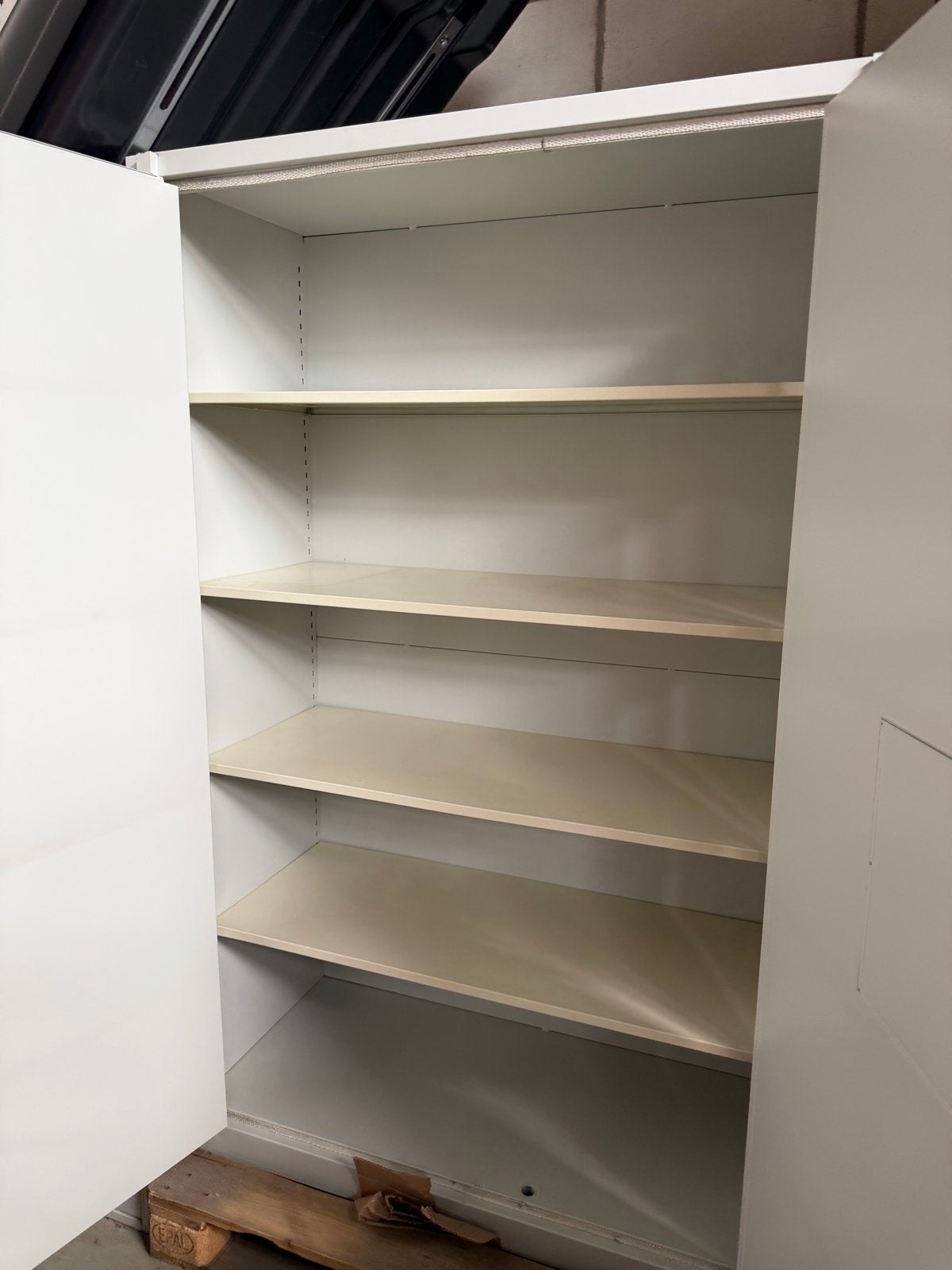 Brandwerende kast met legplanken, Huis en Inrichting, Brandblussers en Brandkasten, Ophalen, Gebruikt