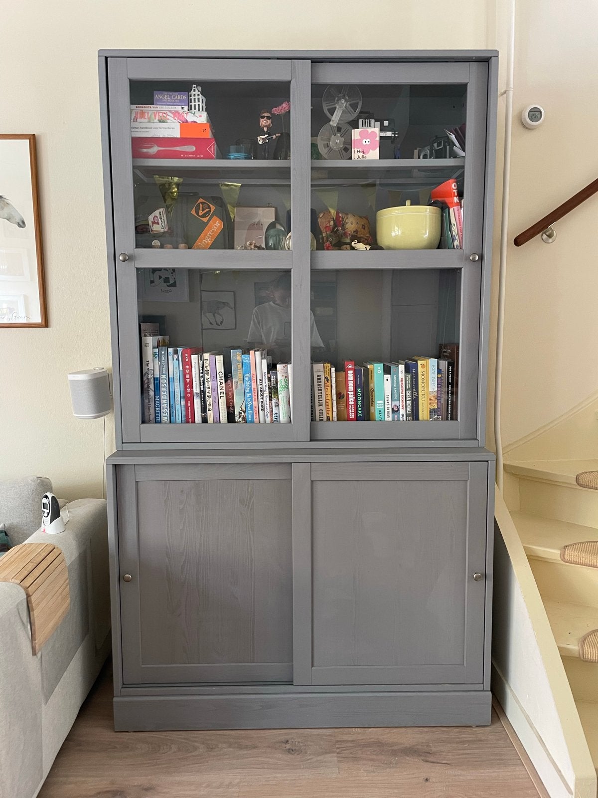Ikea HAVSTA vitrinekast, grijsbeige, Huis en Inrichting, Ophalen, Gebruikt, 100 tot 150 cm, 200 cm of meer
