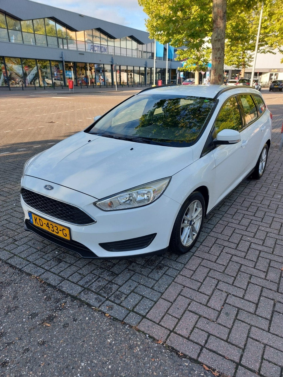 Ford Focus 1.0 Ecoboost 100pk Wagon 2016 Wit-154600km, Auto's, 100 pk, Wit, Origineel Nederlands, Handgeschakeld