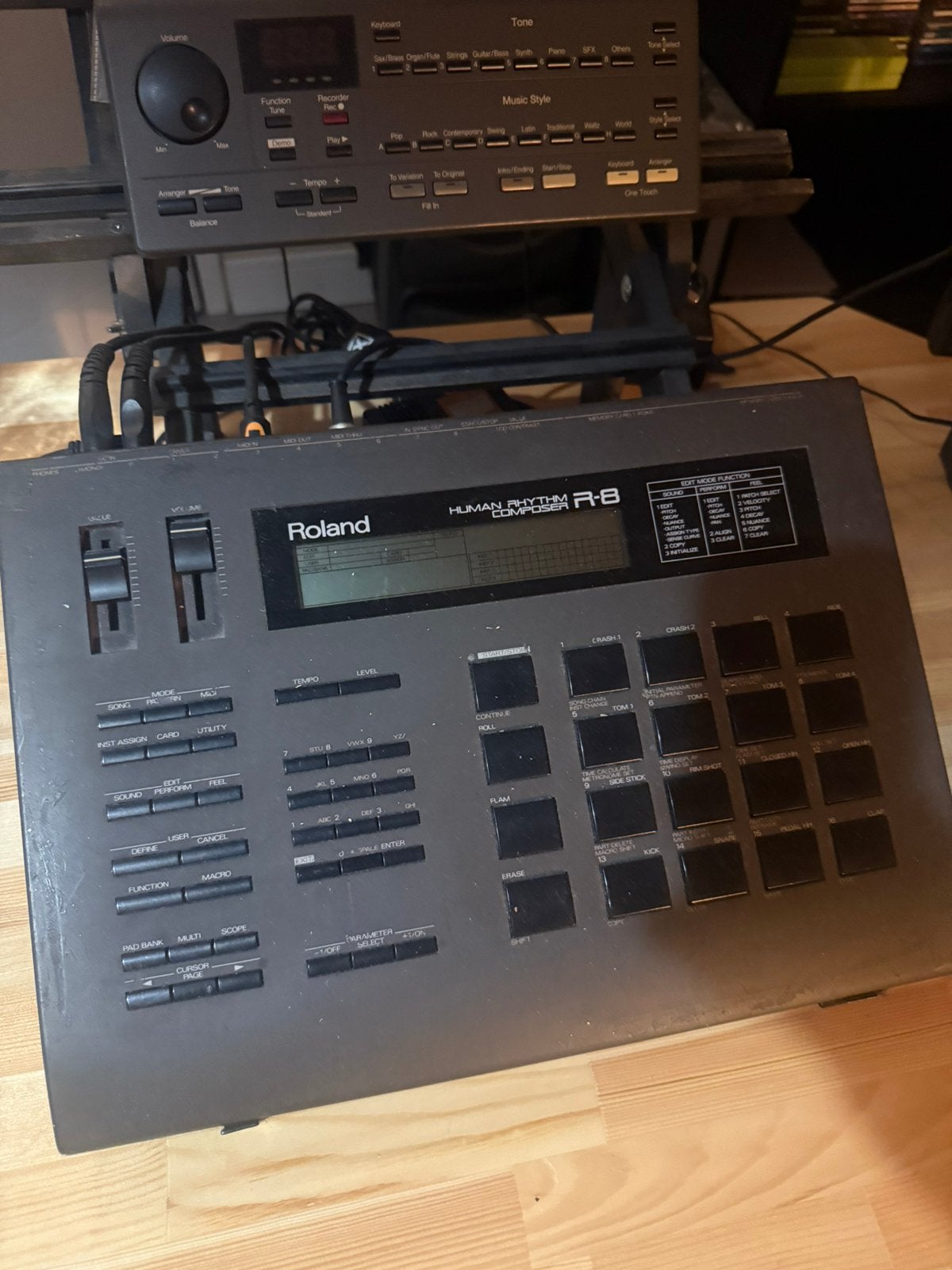 Roland R-8 Human Rhythm Composer, Ophalen of Verzenden, Gebruikt, Roland