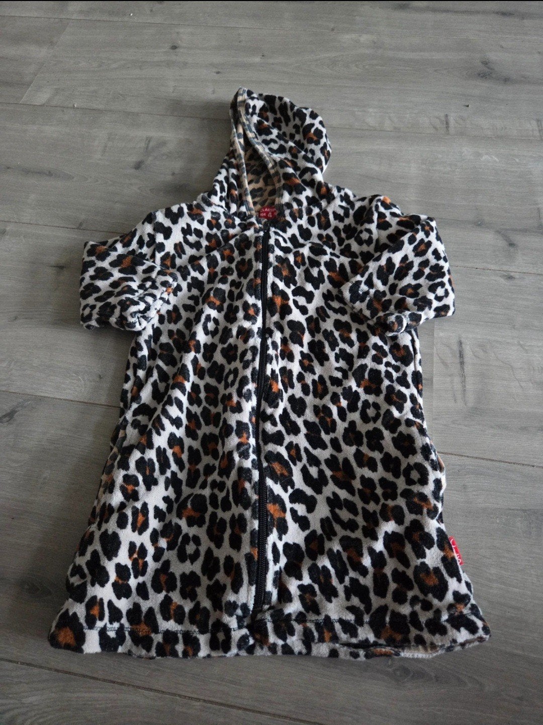 Claesen's tijgerprint badjas met rits, maat 104/110, Nacht- of Onderkleding, Gebruikt, Claesen's, Jongen of Meisje