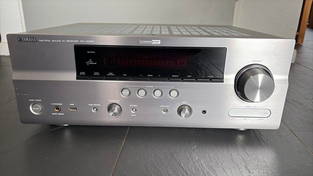 Te koop, YAMAHA RX-V2065, Ophalen, Yamaha, Zo goed als nieuw, 120 watt of meer