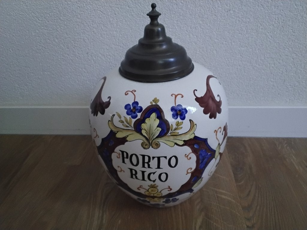 Pot met deksel, Ophalen