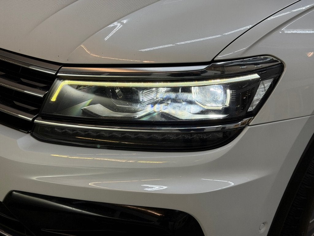 Volkswagen Tiguan 2.0 TDI 4Motion DSG 2018 3xR-Line LED VIRT, Auto's, Volkswagen, Automaat, Gebruikt, 4 cilinders, 2500 kg