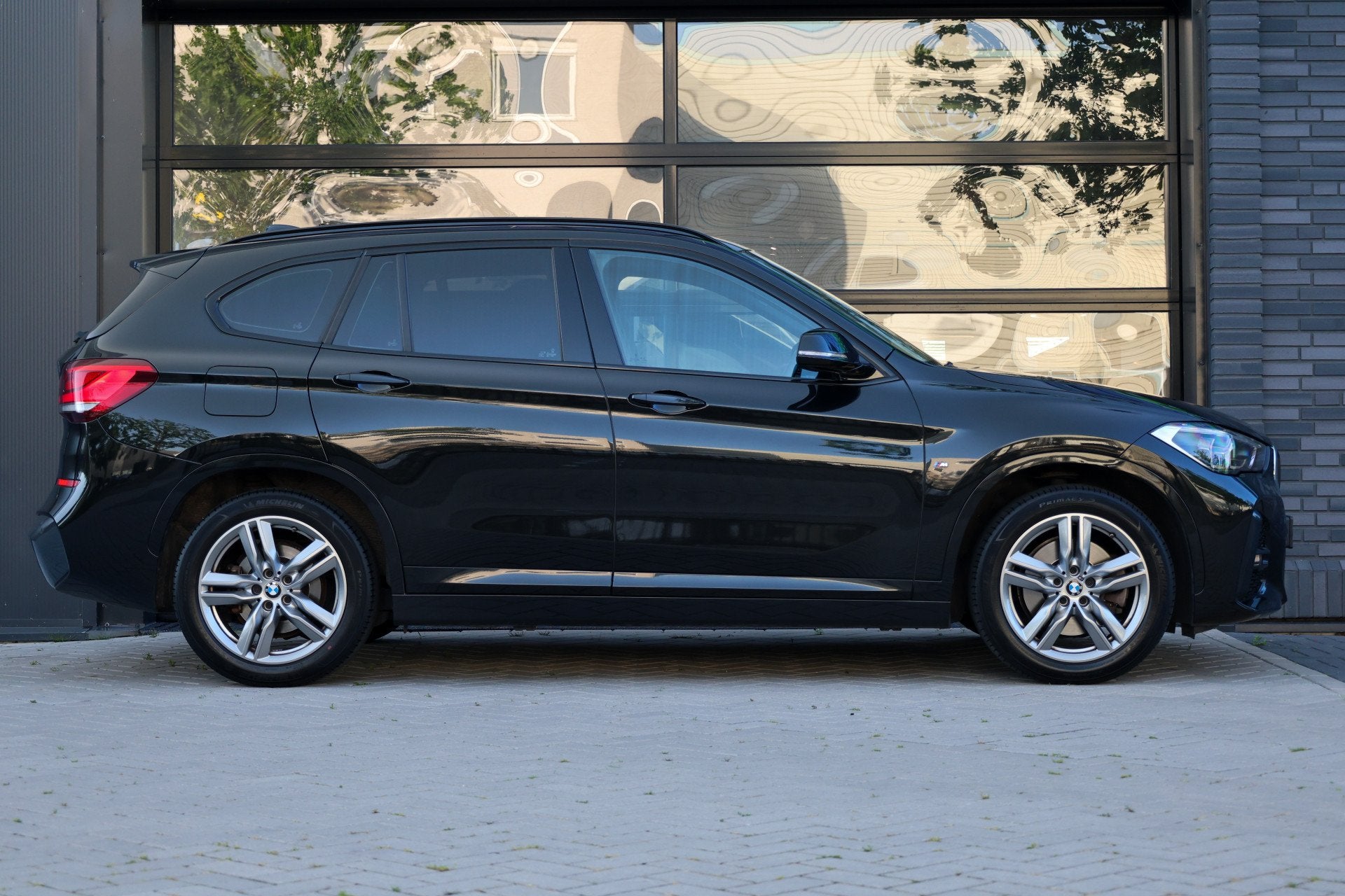Foto 11 van BMW X1 xDrive25e eDrive Edition | M-SPORT | LEDER | LED | ST
