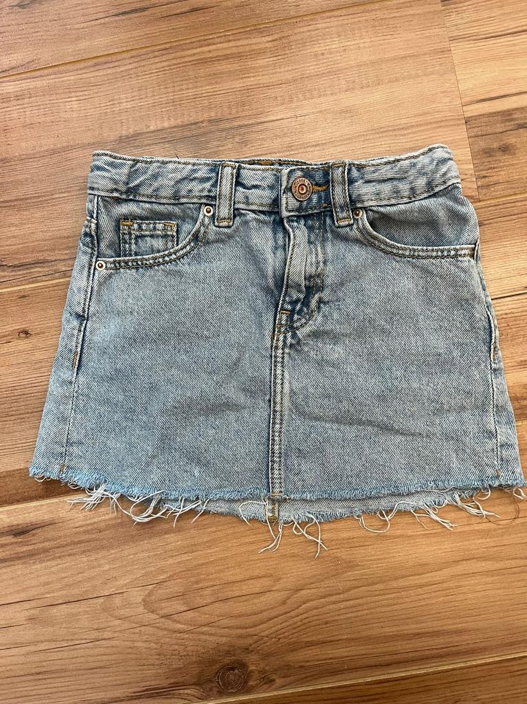 Spijkerrok Mango 110, Ophalen of Verzenden, Zo goed als nieuw, Meisje, Jas