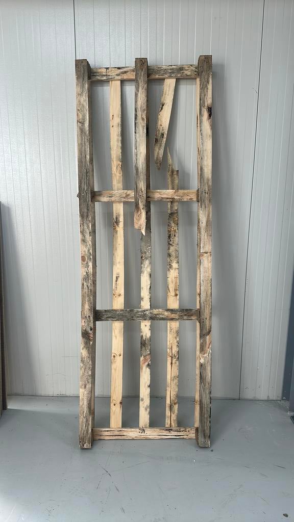 Pallet voor hout, Ophalen, Zo goed als nieuw, 50 mm of meer, Pallet