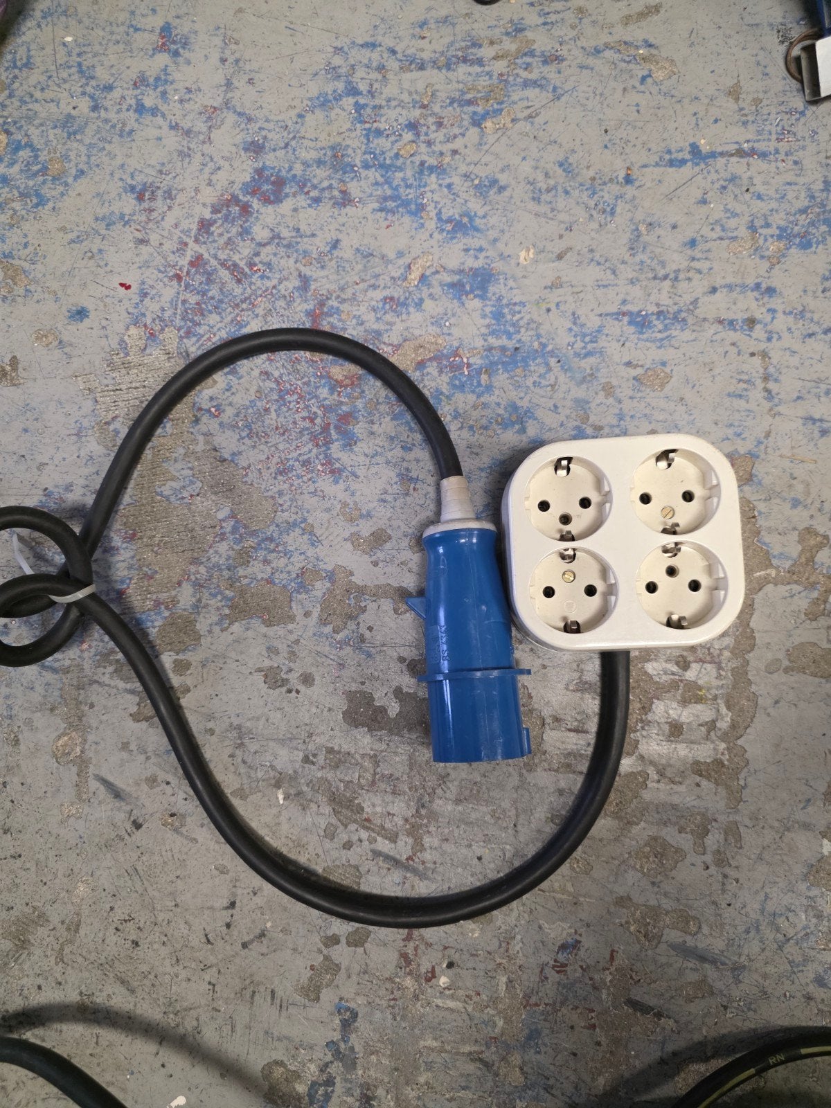 Camping stopcontactdoos met CEE stekker en 4 stopcontacten, Caravans en Kamperen, Caravan accessoires, Ophalen of Verzenden