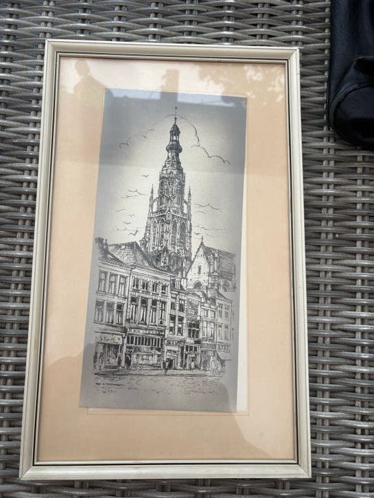 Ingelijste Ets van een Stadsgezicht met Toren Breda, Ingelijst, Ets, Stadsgezicht, Ophalen of Verzenden
