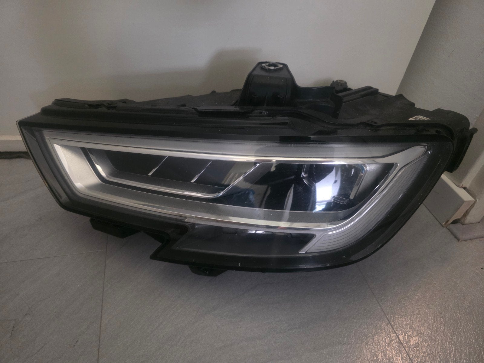 Audi A3 8V LED Koplamp Links 8V0 941 035, Ophalen of Verzenden, Gebruikt, Audi