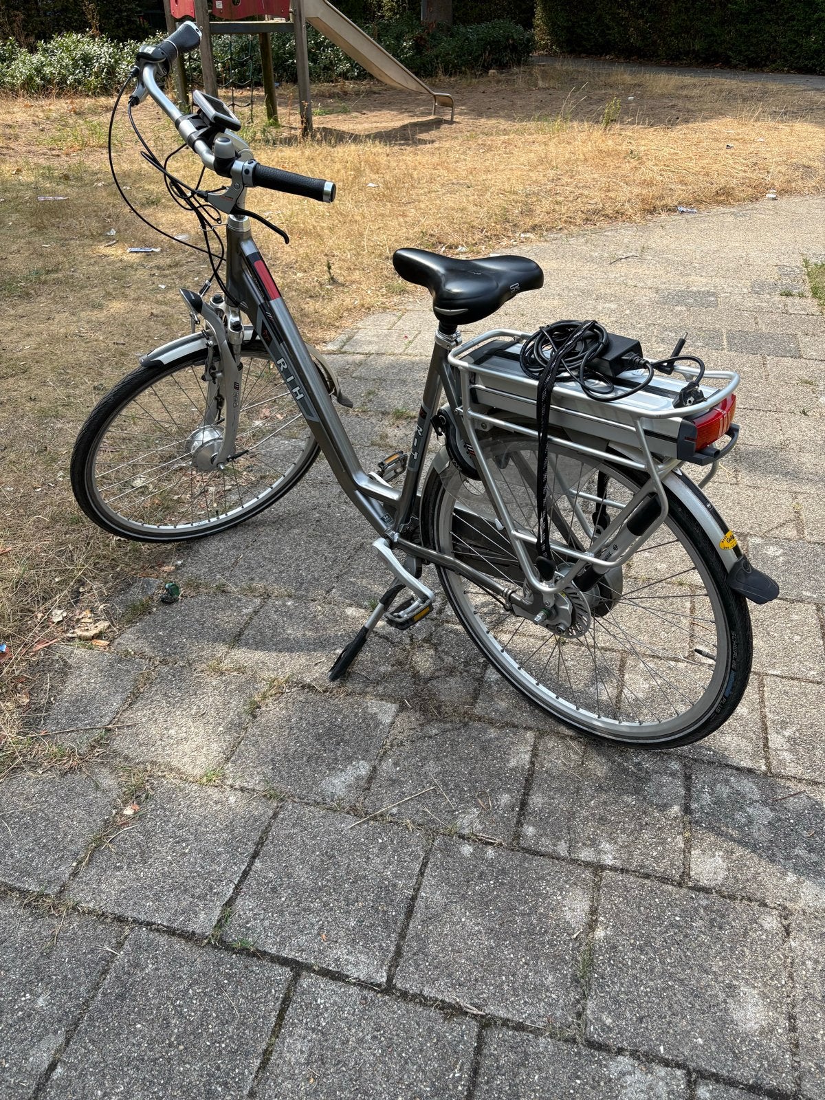 RIH Omega elektrische fiets - Frame 54 cm, 8 versnellingen, Overige merken, Gebruikt, Ophalen of Verzenden, 51 tot 55 cm