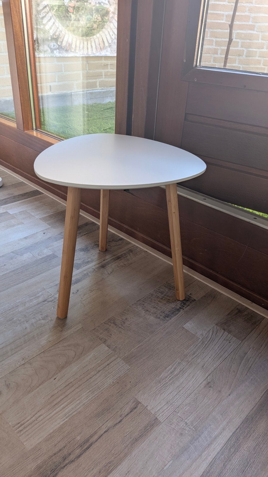 Als nieuw JYSK TAPS Bijzettafel 40x40 wit/bamboe, Huis en Inrichting, Tafels | Bijzettafels, Ophalen, Minder dan 45 cm, Minder dan 55 cm