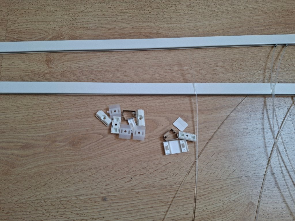 Ophangrail wit van Ikea, Huis en Inrichting, Ophalen, 115 cm, Zo goed als nieuw, Wit