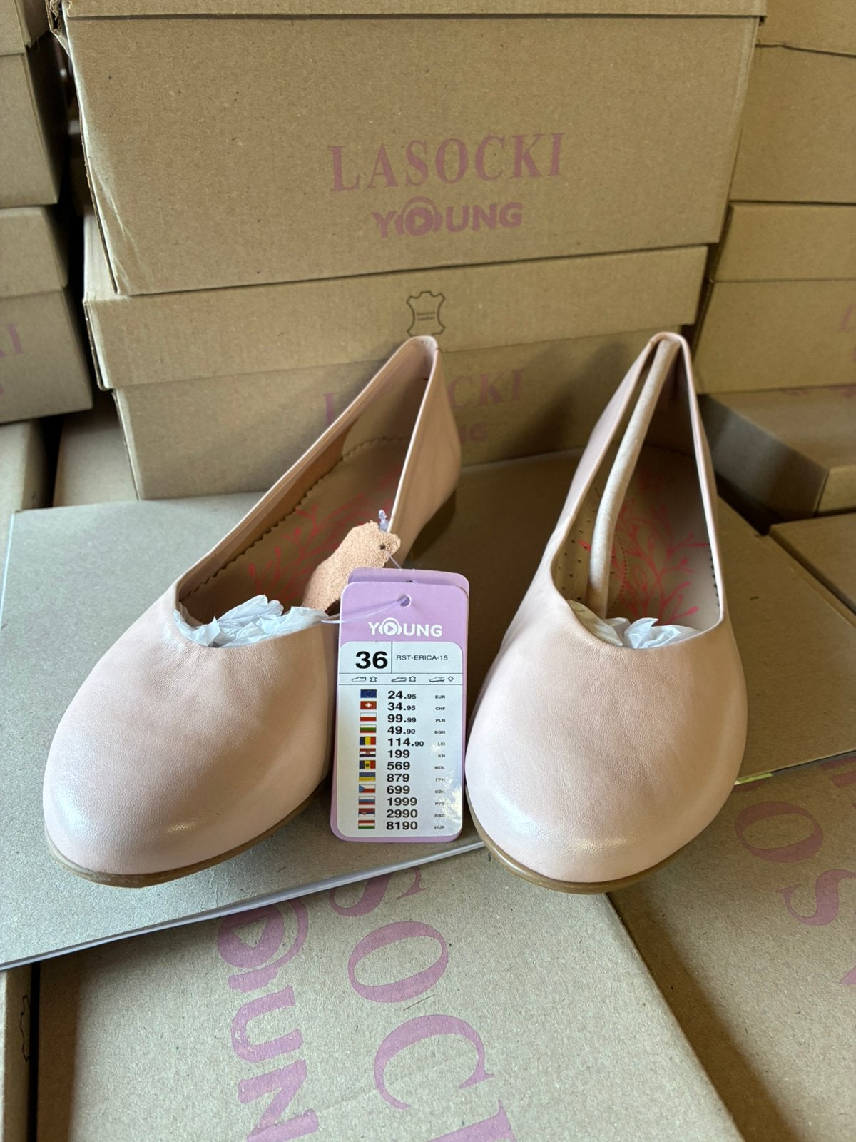 Te koop partij leren kinderschoenen, Ophalen, Nieuw