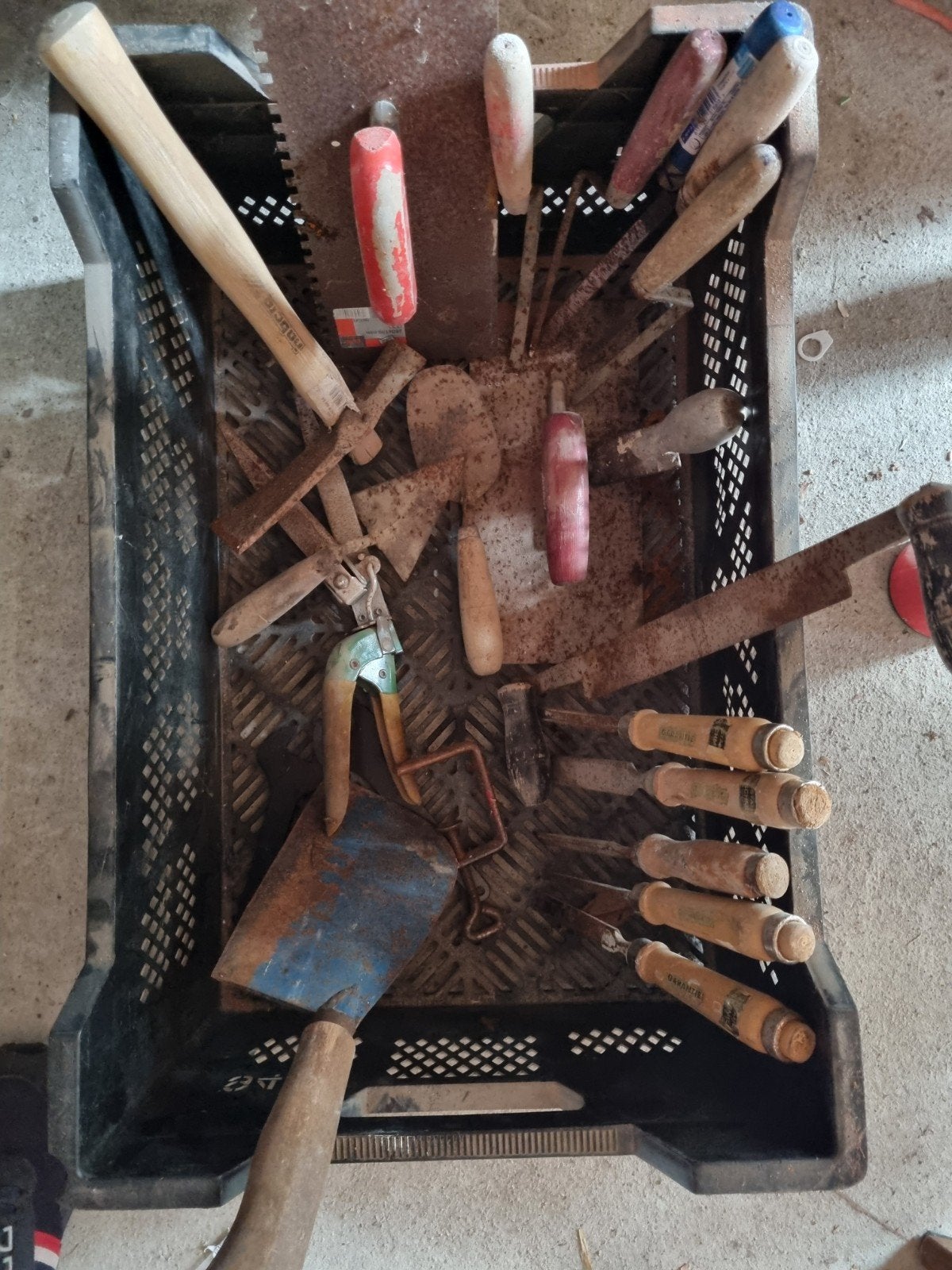 Diverse oude handgereedschappen - partij + krat, Doe-het-zelf en Verbouw, Gereedschap | Handgereedschap, Ophalen of Verzenden