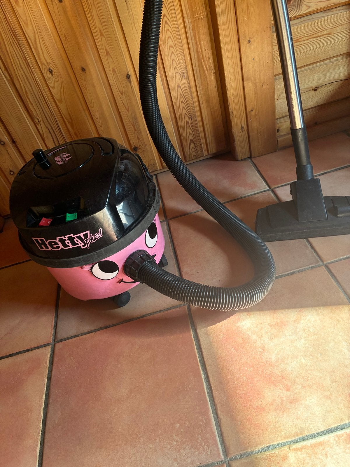 Numatic Hetty Compact HET160 Stofzuiger - Roze, Stofzak, Gebruikt, Numatic, Ophalen of Verzenden