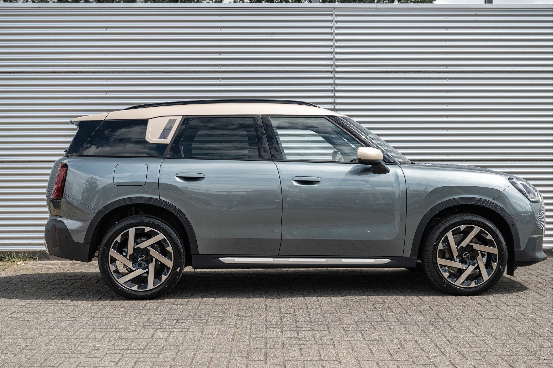 MINI Countryman C Automaat / Favoured / Pakket XL / Favoured, Auto's, Dealer onderhouden, Met garantie (alle), Bedrijf, 3 cilinders