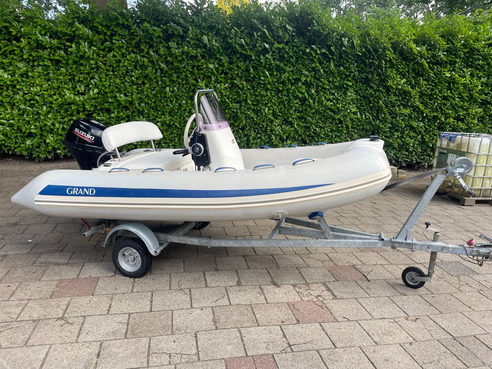 Stoere Grand 340 Rib met Suzuki 20 PK EFI + Trailer, Afdekzeil, Gebruikt, Ophalen of Verzenden, Grand