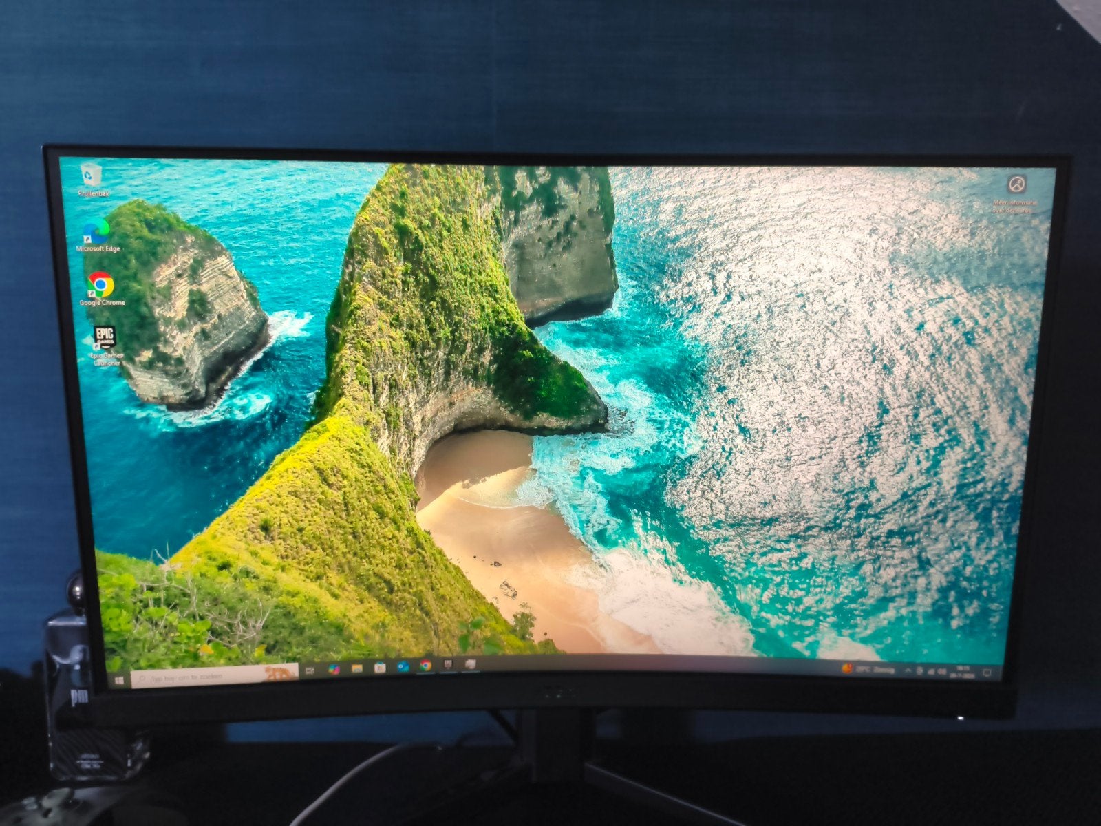 MSI G24C4 E2, MSI, Minder dan 1 ms, Zo goed als nieuw, 151 t/m 200 Hz