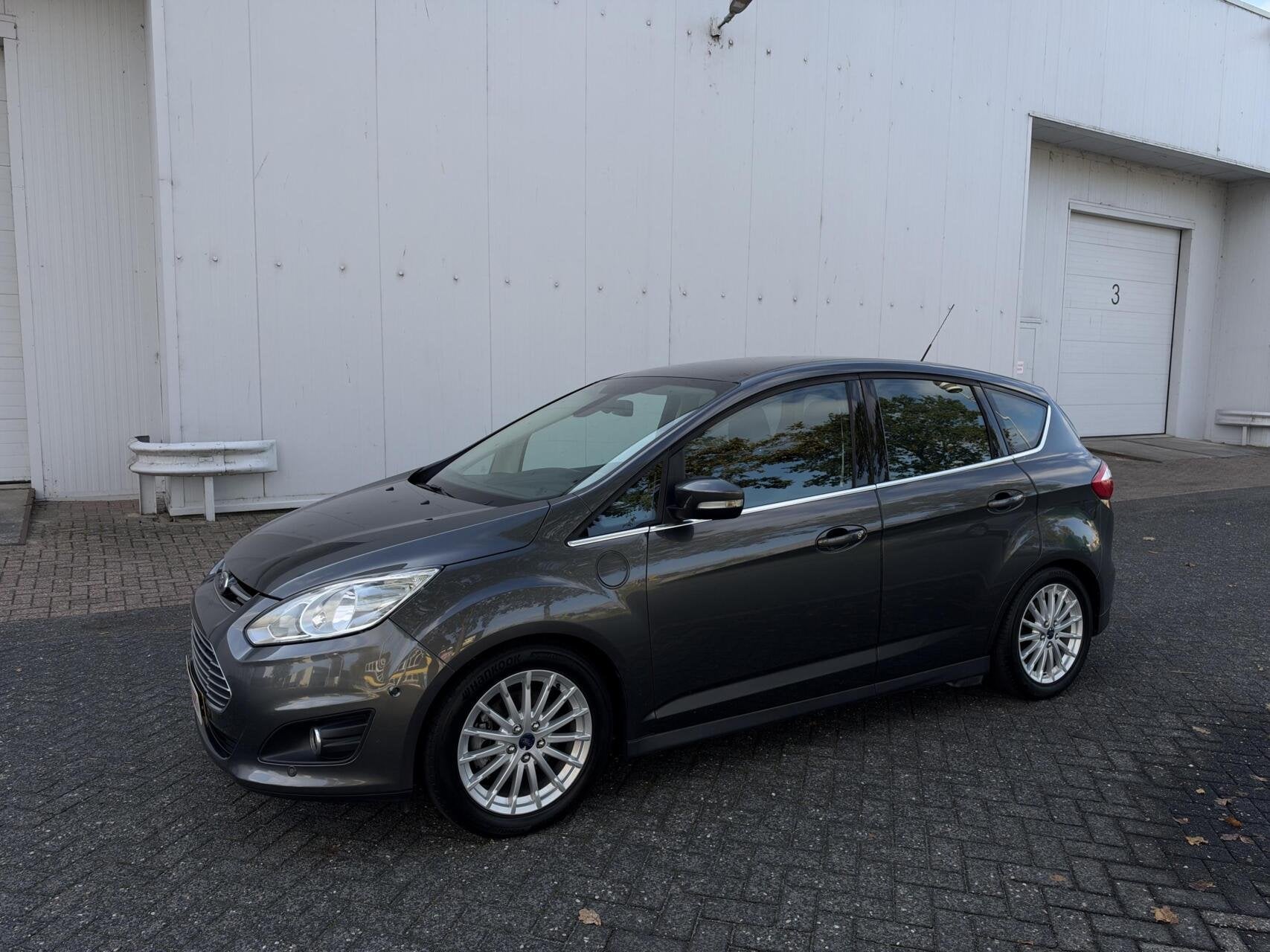 Ford C-Max 2.0 Plug-in Hybrid Titanium Plus - PANO/LEER/NAP, Auto's, Gebruikt, Euro 6, 4 cilinders, Bedrijf